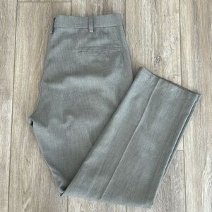 Men’s 38x30 Haggar H26 Dress Pants